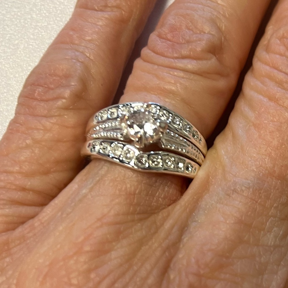 Women’s Cubic Zirconia Wedding Ring set - Size 7